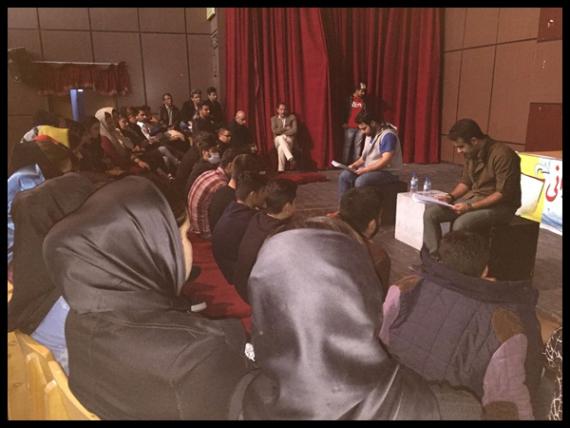 اجرای نمایشنامه خوانی «مرگ در می زند» در دهدشت+ تصاویر-پایگاه خبری شهرستان کهگیلویه